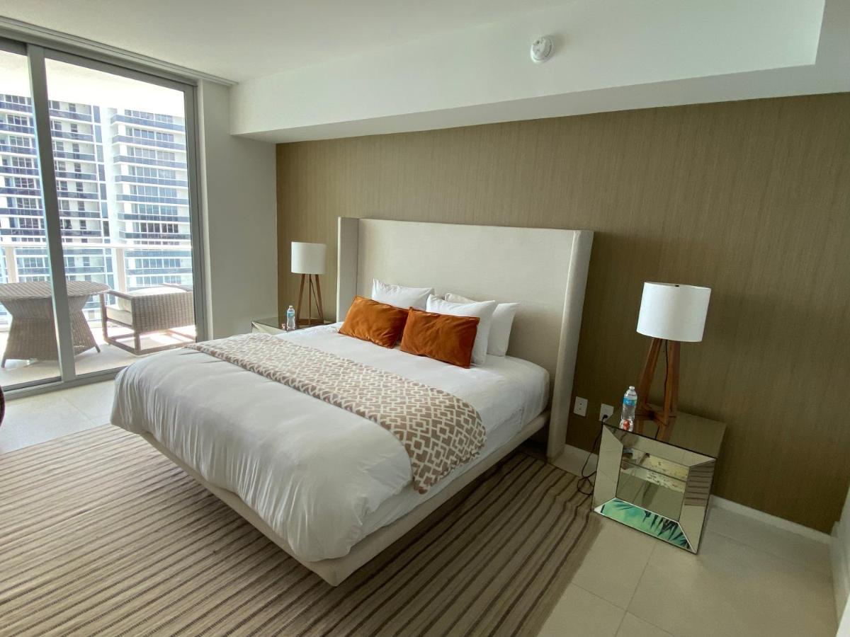 הוליווד Lyfe Residence Building - Private Apts Over The Beach מראה חיצוני תמונה