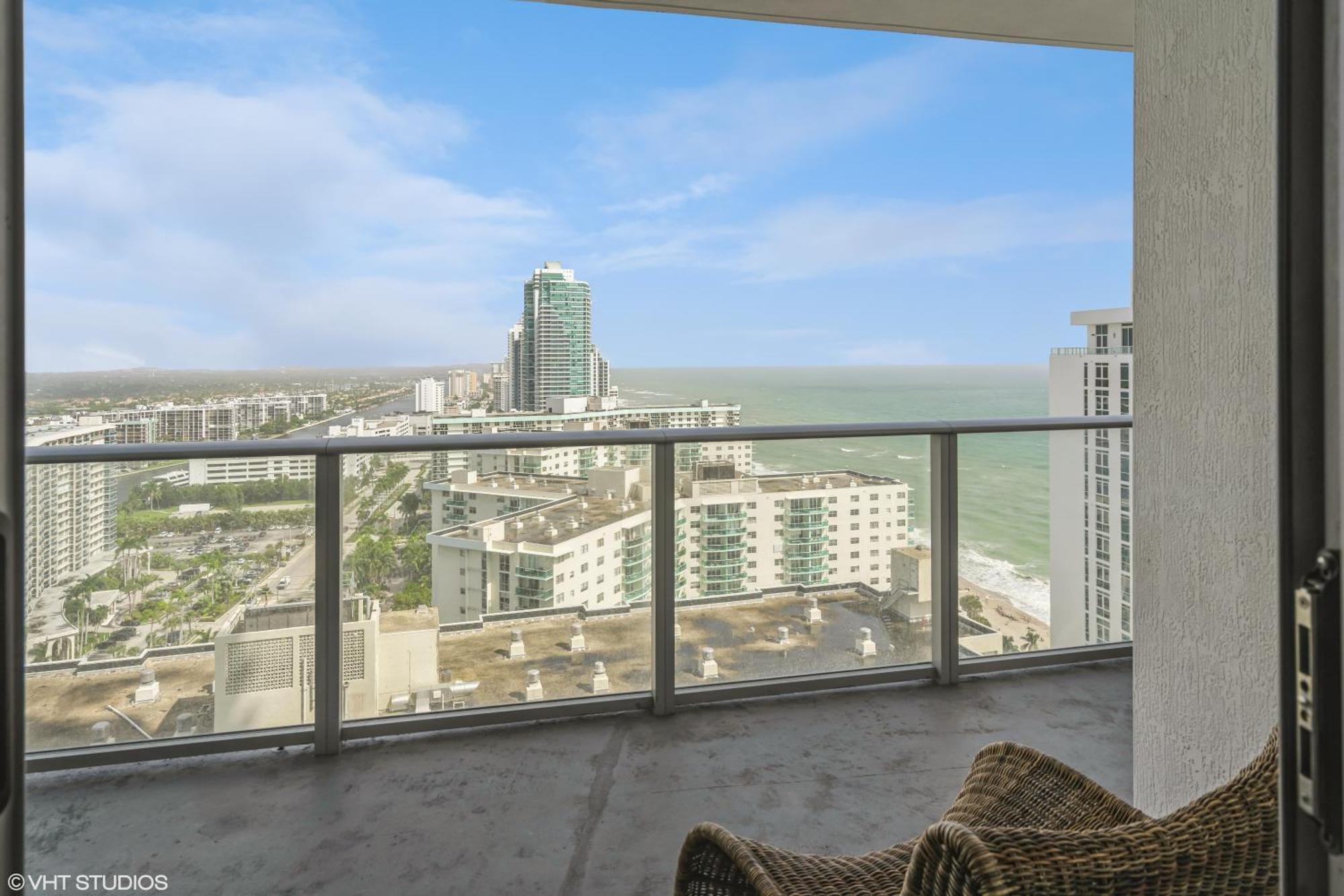 הוליווד Lyfe Residence Building - Private Apts Over The Beach מראה חיצוני תמונה