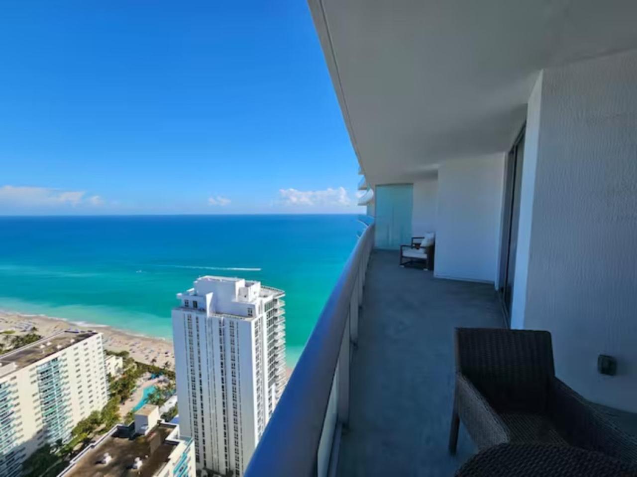 הוליווד Lyfe Residence Building - Private Apts Over The Beach מראה חיצוני תמונה